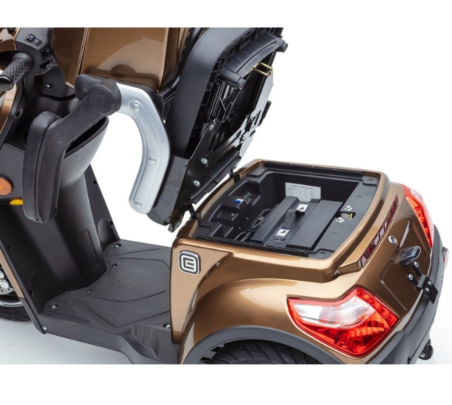 ECONELO_J1000_E-Seniorenmobil_Braun_3Rad_25Kmh_Lithium_1000W_Akku_PRE01018-7